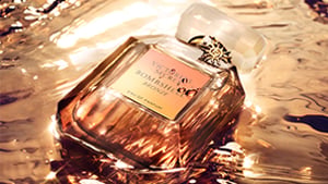 Victoria's Secret Bombshell Perfume: A Fruity & Floral Scent