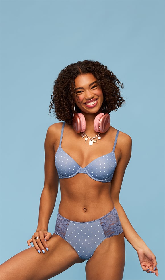 Make it a match. 5 for $35|CA$ 42|45 € panties. Orig. up to $14.95|CA$ 21.99|16.99 each. Click to Shop.