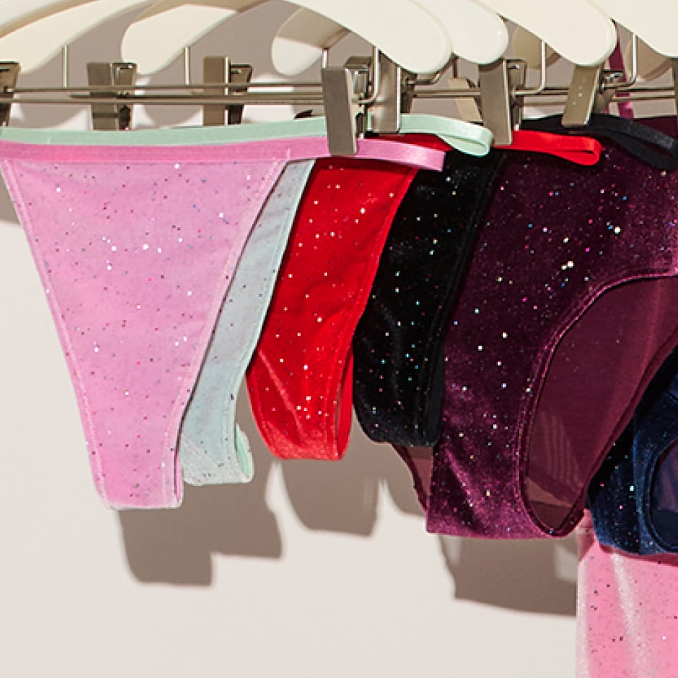 ミッキー♪♪プロフ必読❣️ Victoria's Secret set of 7 Victoria's Secret: Bras, Lingerie, Beauty, and Gifts
