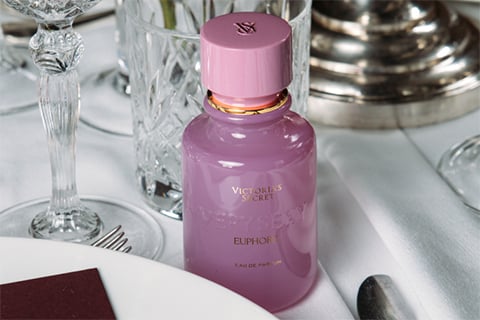 ■ほぼ未使用　ヴィクトリアシークレット　フォーエバーセクシー　EDP　50ml Buy Very Sexy Euphoric Eau de Parfum 1.7 oz, 1.7 Oz - Order