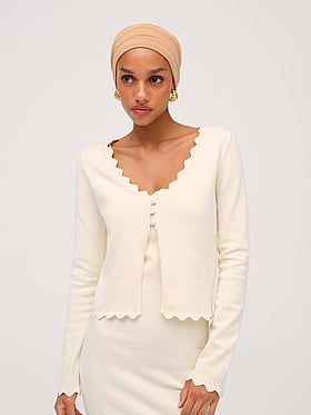 Sisi Scallop Knit Cardigan