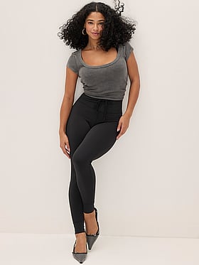 Vintage Ribbed Scoop Tee