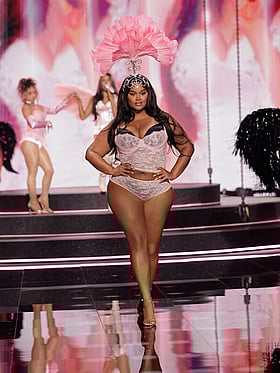 Logo Shine Strap Push-Up Bra