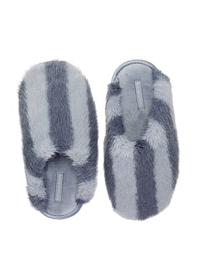 Luxe Plush Closed-Toe Slippers