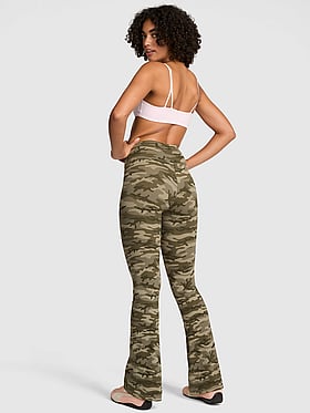 PINK Relay™ Flare Leggings
