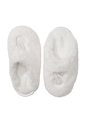 Luxe Plush Closed-Toe Slippers