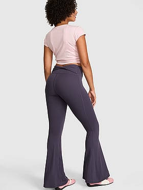 PINK Relay™ Twist-Band Super Flare Leggings