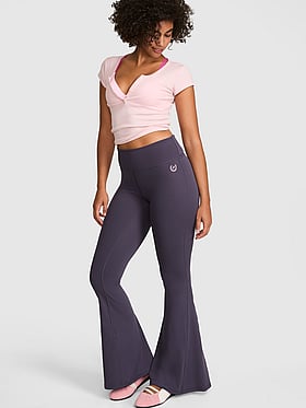 PINK Relay™ Twist-Band Super Flare Leggings