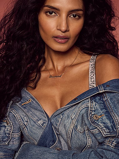Victoria's Secret - VS Bombshell Nameplate Necklace, image 1