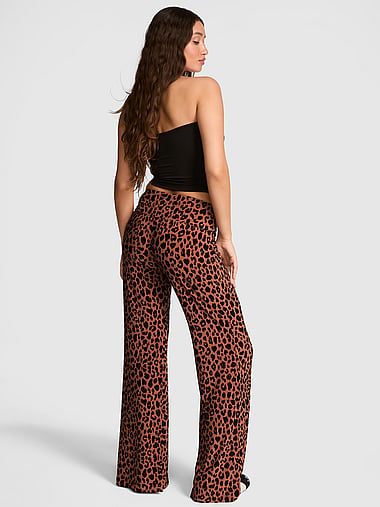 PINK - Night-Out Stretchy Knit Ruched Flare Pants, image 2