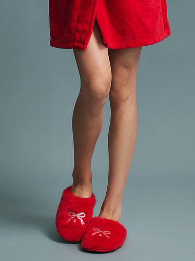 Victoria's Secret - Luxe Plush Closed-Toe Slippers, image 1