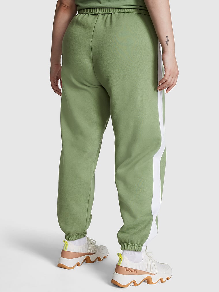 PINK Ivy Fleece Relaxed Sweatpants, Wild Grass Green, onModelBack, 4 of 4