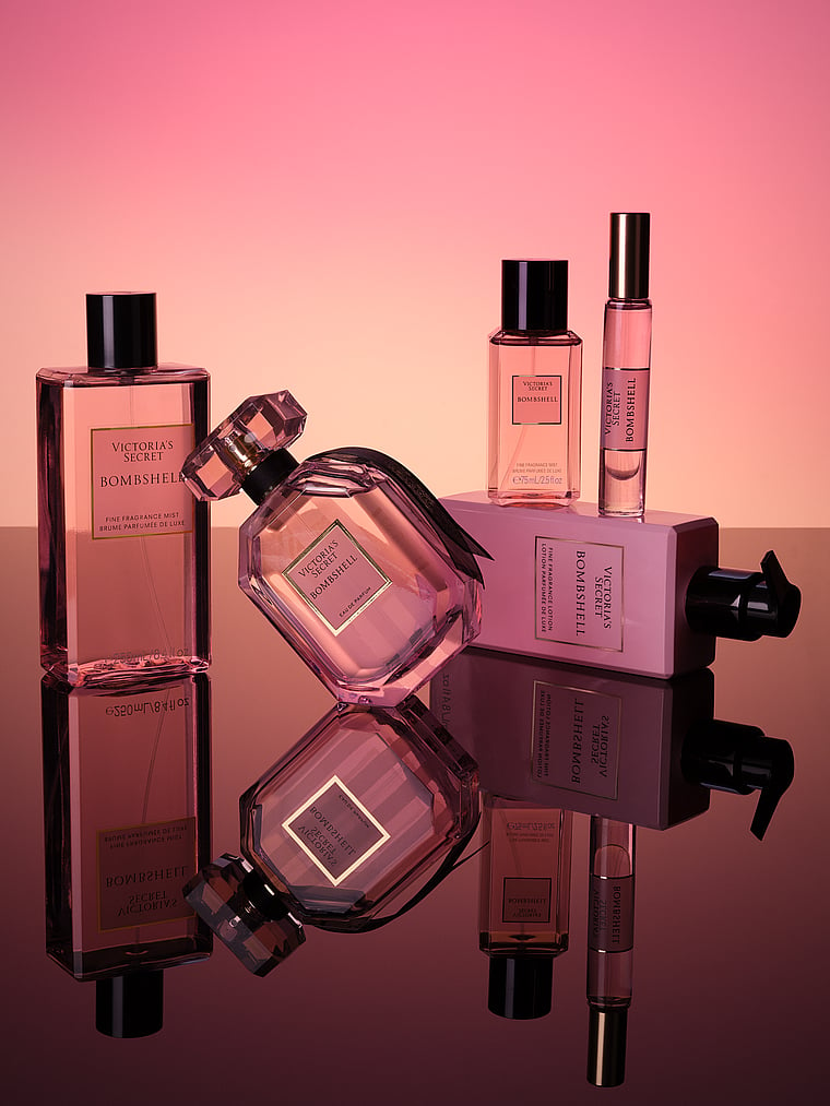 Victoria's Secret, Fine Fragrance Bombshell Eau De Parfum Rollerball, Bombshell, onModelSide, 3 of 4