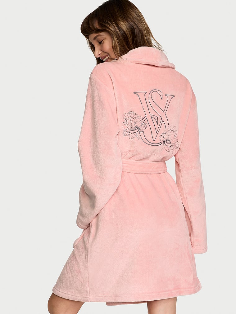 Victoria's Secret, Victoria's Secret new Short Cozy Robe, Dusk Pink, onModelBack, 2 of 4 Ari is 5'9" and wears Small