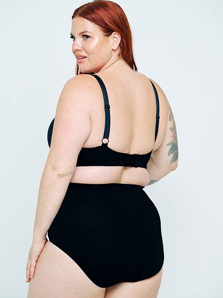 Victoria's Secret, MINDD Sculpt T-Shirt Bra, Black, onModelSide, 2 of 3