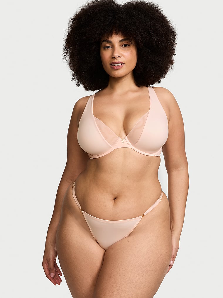 Victoria's Secret, Love Cloud Unlined Full-Coverage Bra, Purest Pink, onModelSide, 4 of 4 Shadia  is 5'11" or 180cm and wears 38DD (E) or Extra Extra Large