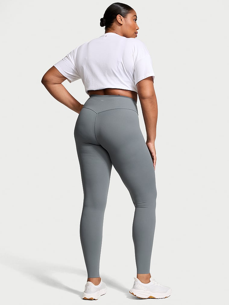 Victoria's Secret, VSX VSX Elevate™ Diamanté Flex Legging, Dark Steel, onModelBack, 4 of 4 Brianna is 5'10" or 178cm and wears Extra Large