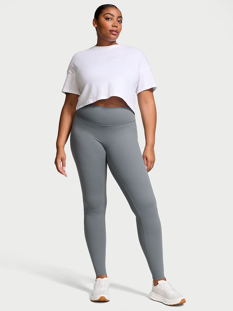 Victoria's Secret, VSX VSX Elevate™ Diamanté Flex Legging, Dark Steel, onModelFront, 3 of 4 Brianna is 5'10" or 178cm and wears Extra Large
