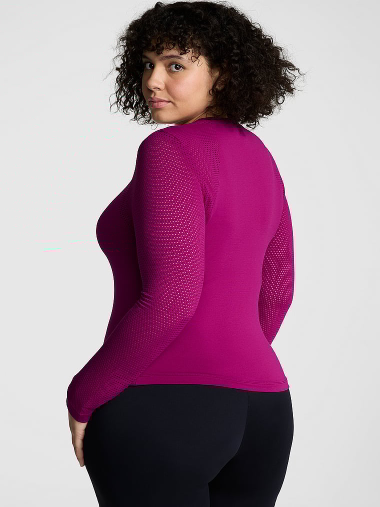 PINK Seamless Drapey Long-Sleeve Tee, Thriller, onModelBack, 4 of 4 Diana is 5'8" and wears Extra Extra Large