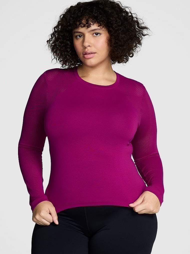 PINK Seamless Drapey Long-Sleeve Tee, Thriller, onModelFront, 3 of 4 Diana is 5'8" and wears Extra Extra Large