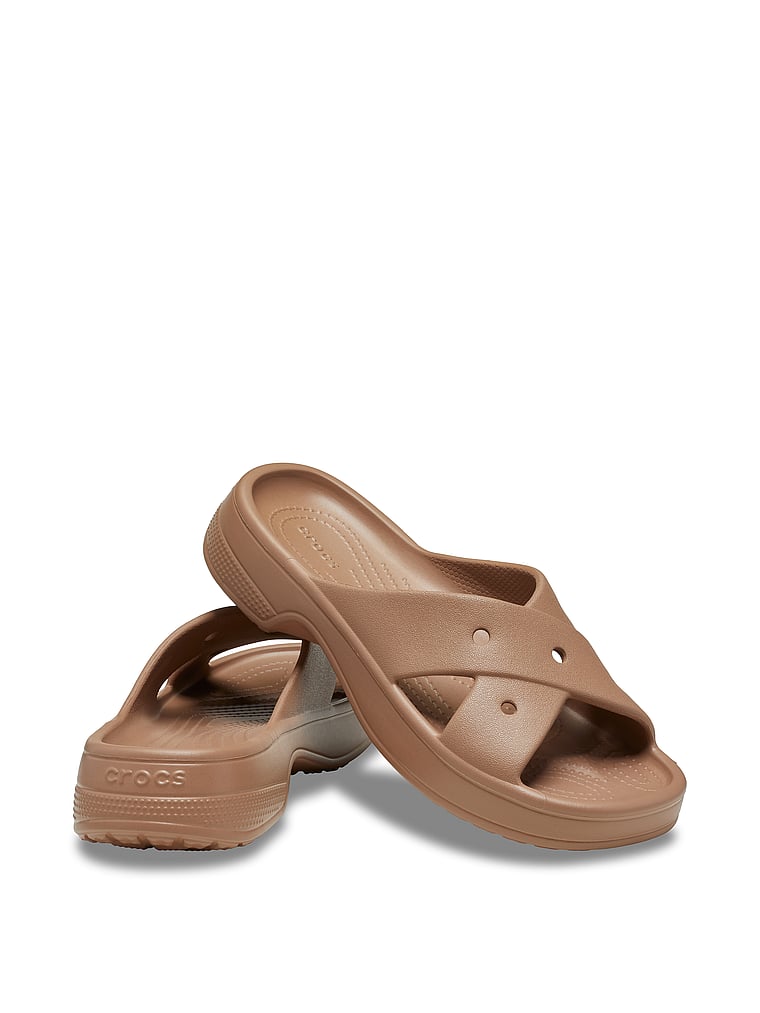 Crocs Classic Cross Strap Sandal, Milk Chocolate, detail, 4 of 4