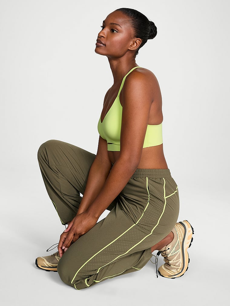 Victoria's Secret, VSX VSX ActiveFlex Jogger Pant, Desert Cactus, onModelFront, 1 of 4 Tsheca is 5'9" or 175cm and wears Small