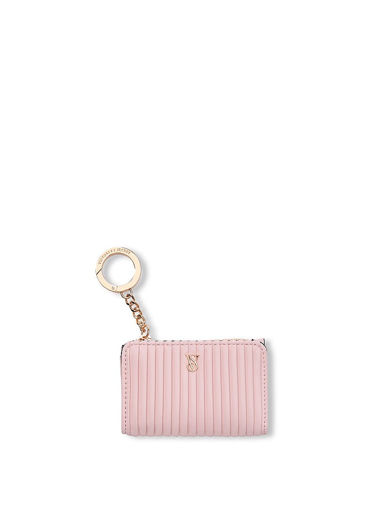How to Set Up a Stylish Keychain Featuring Lululemon, Coach, Touchland & More