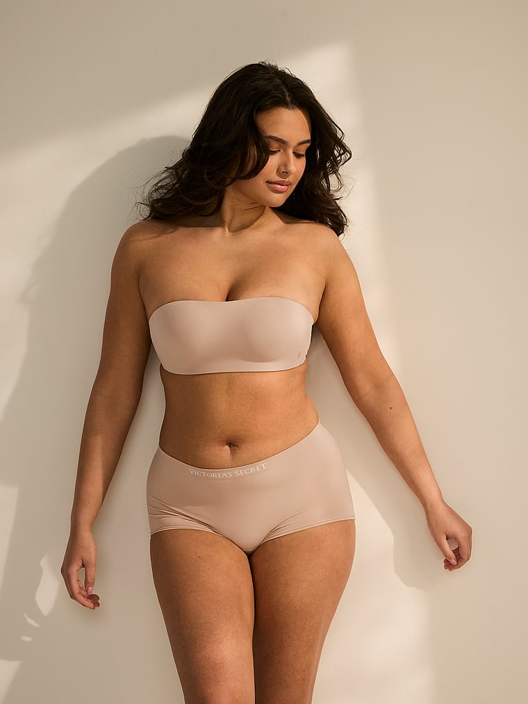 Victoria's Secret, Seamless Seamless Boyshort Panty, Praline, onModelSide, 4 of 4 Karmi is 5'10" and wears Large