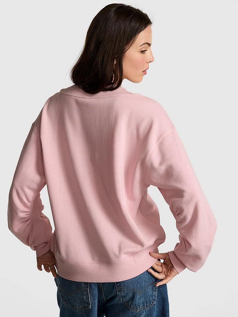 PINK Campus Fleece™ V-Neck High-Low Cropped Sweatshirt, Doll house, onModelBack, 2 of 4 Scarlett is 5'11" or 180cm and wears Small