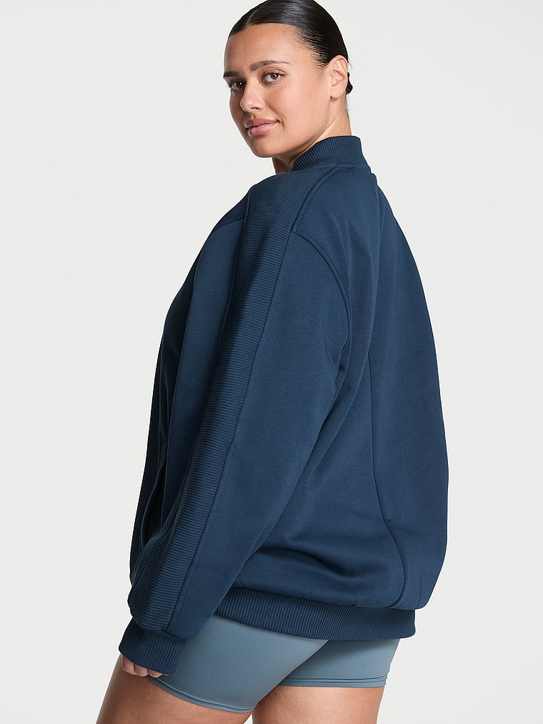 Victoria's Secret, VSX VSX Movement Fleece Jacket, Impact Blue, onModelBack, 4 of 5 Karmi is 5'10" or 178cm and wears Large