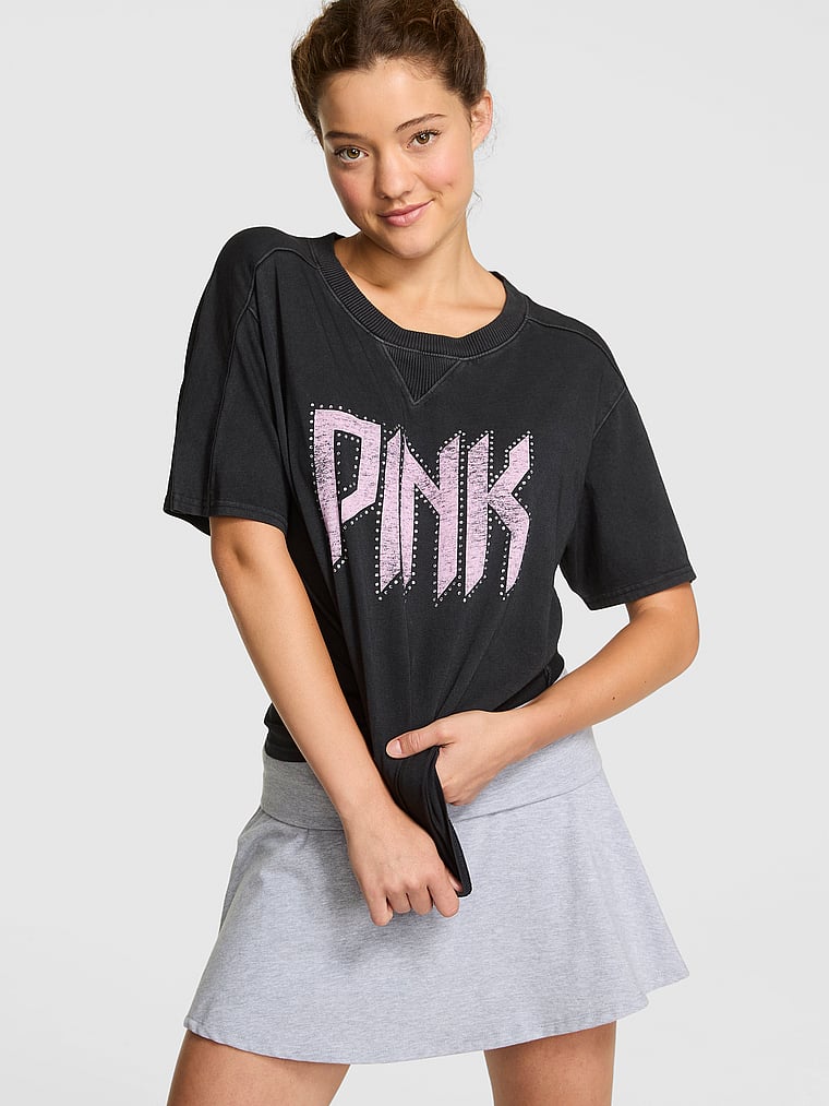 PINK Retro Cotton Boxy Tee, Pure black band capsule, onModelSide, 3 of 4 Ruby is 5'6" or 168cm and wears Small