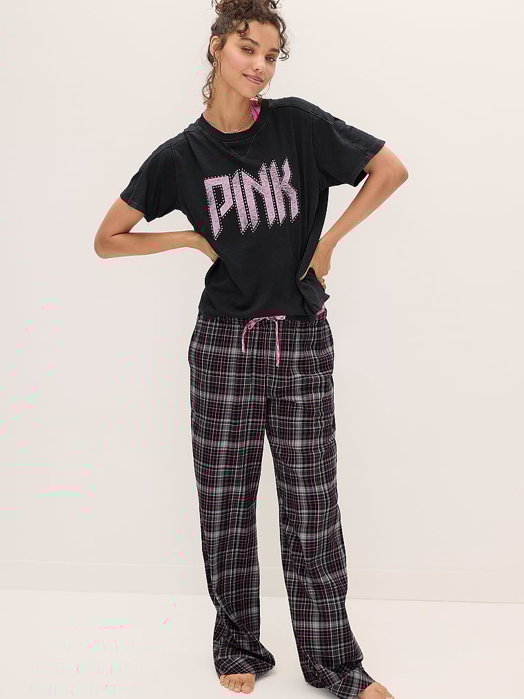 PINK Retro Cotton Boxy Tee, Pure black band capsule, onModelFront, 1 of 4 Rae is 5'10" or 178cm and wears Small