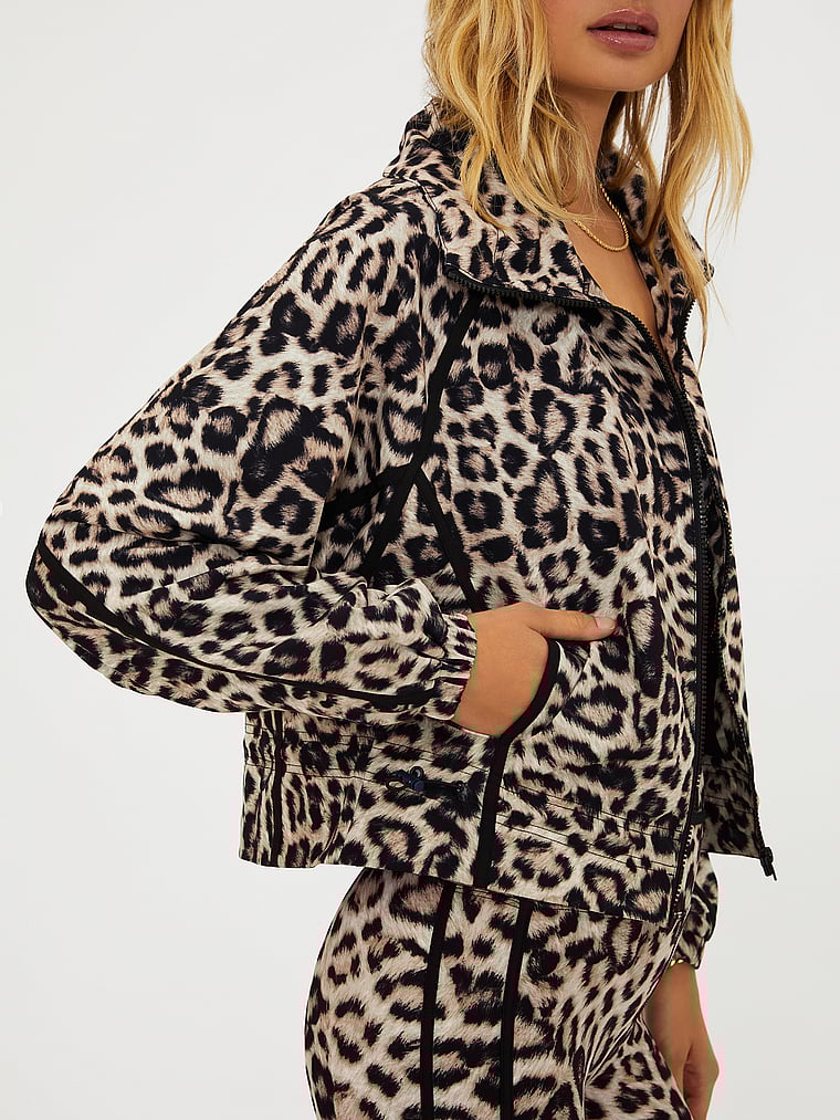 Victoria's Secret, Beach Riot Casen Jacket, Mystic Leopard, onModelSide, 3 of 3