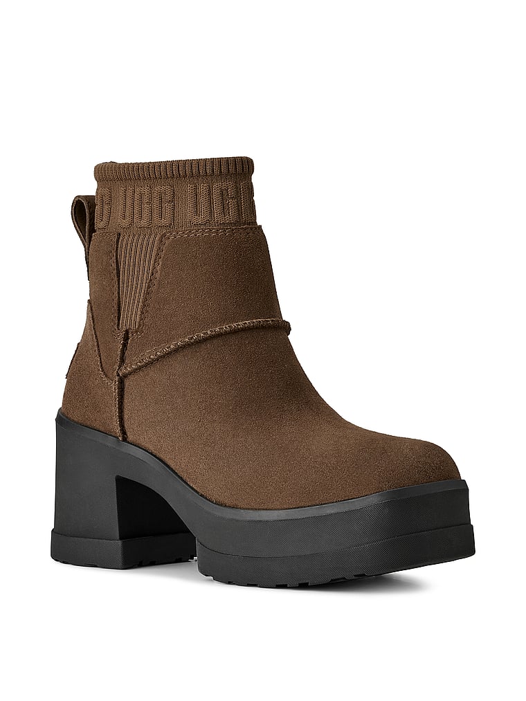 UGG® Moxy Chelsea Boots, Dark Toffee, onModelSide, 3 of 4