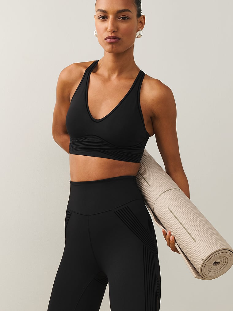 Victoria's Secret, VSX VSX Elevate™ Redefined Contours Legging, Black, onModelSide, 5 of 6 Nikita is 5'10" and wears Small