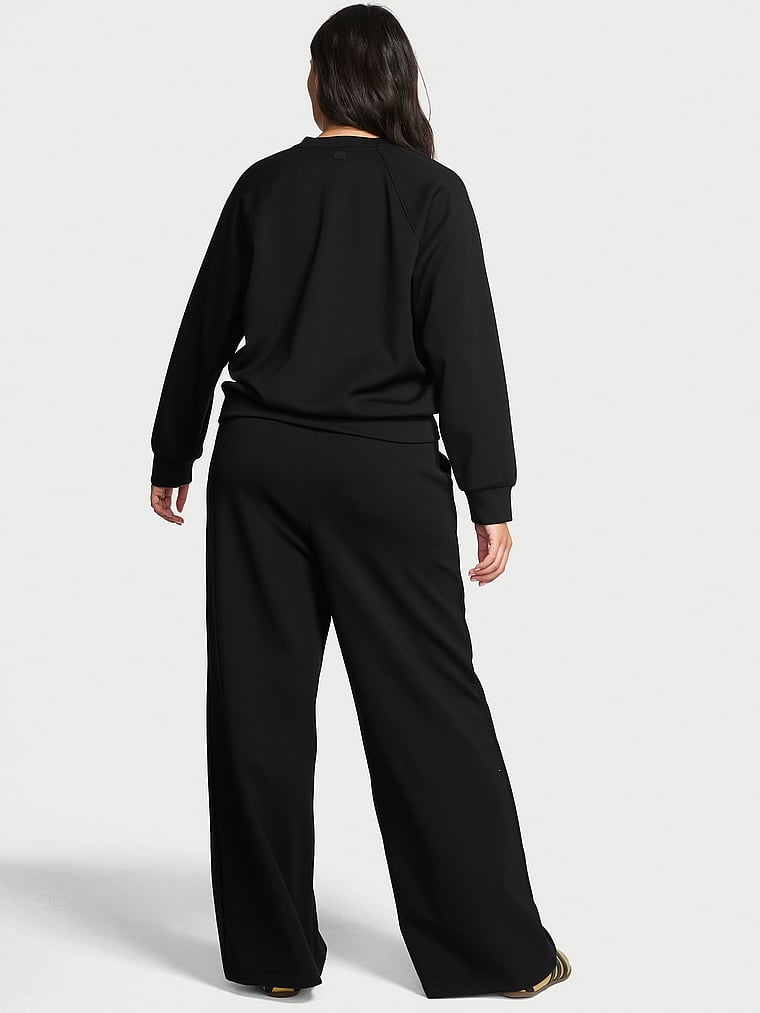 VSX Winter Featherweight Knit 2-Piece Lounge Set