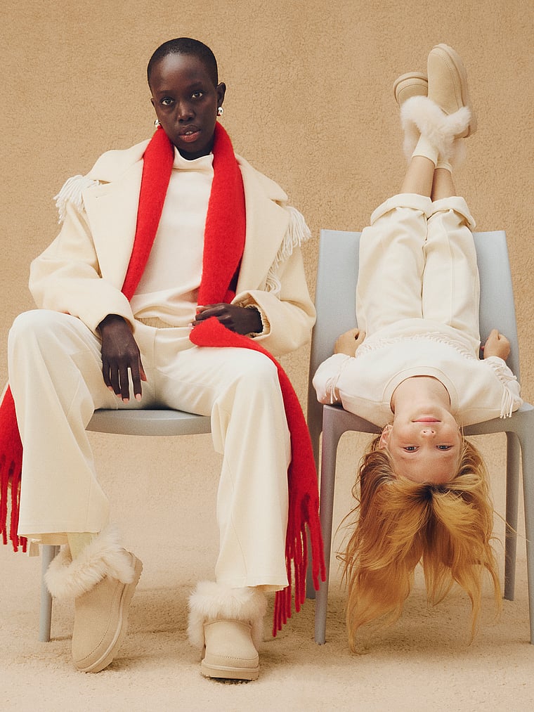 Classic Ultra Mini Chalet Boot