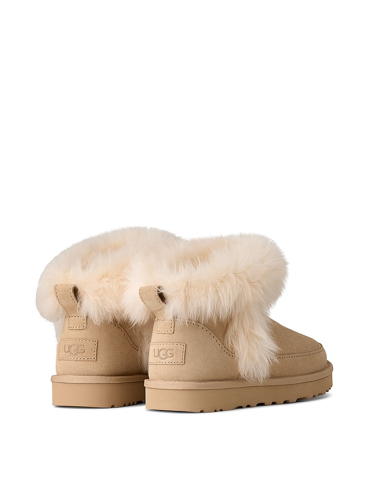 Classic Ultra Mini Chalet Boot