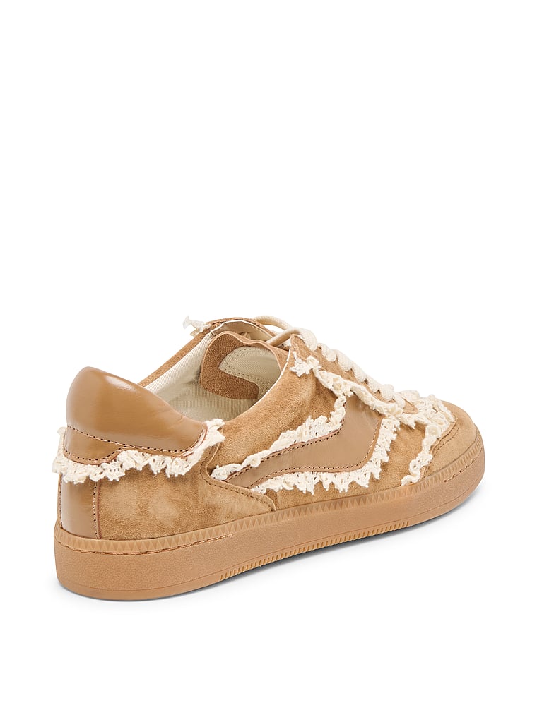 Notice Lace Sneakers