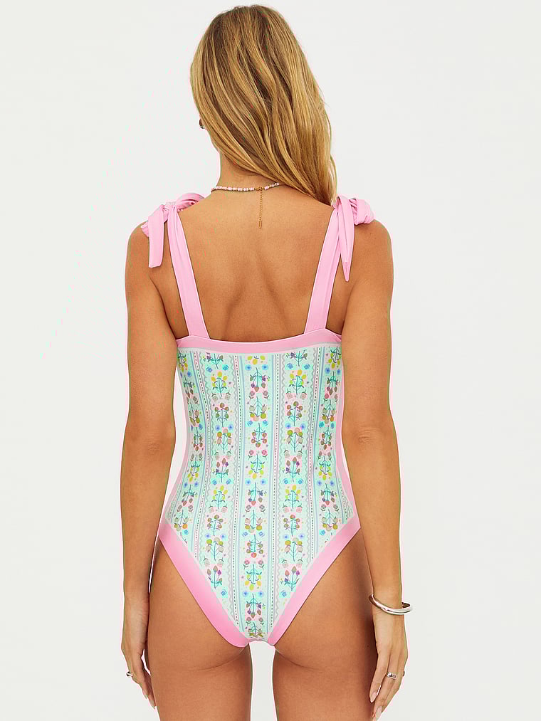 Akira One-Piece Swimsuit