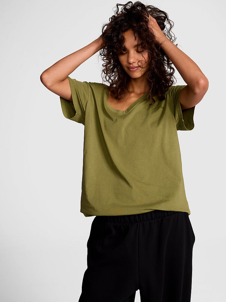 Campus Cotton™ V-Neck Tee