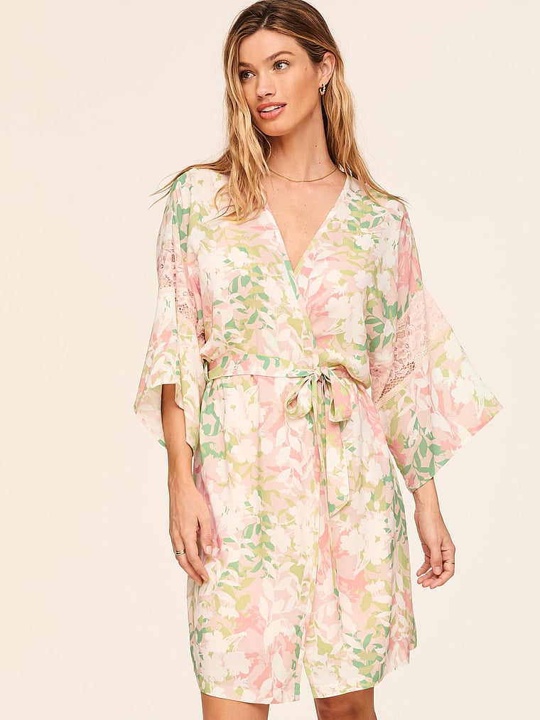 Desirae Robe