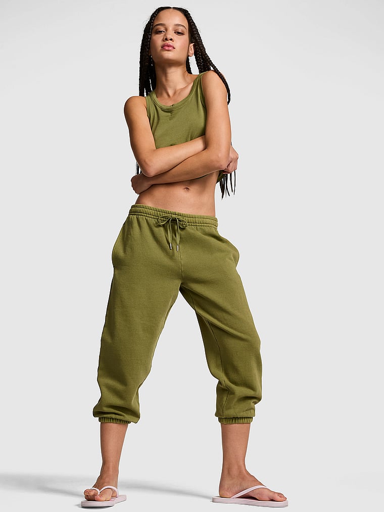 Campus Fleece™ Capri Jogger Sweatpants