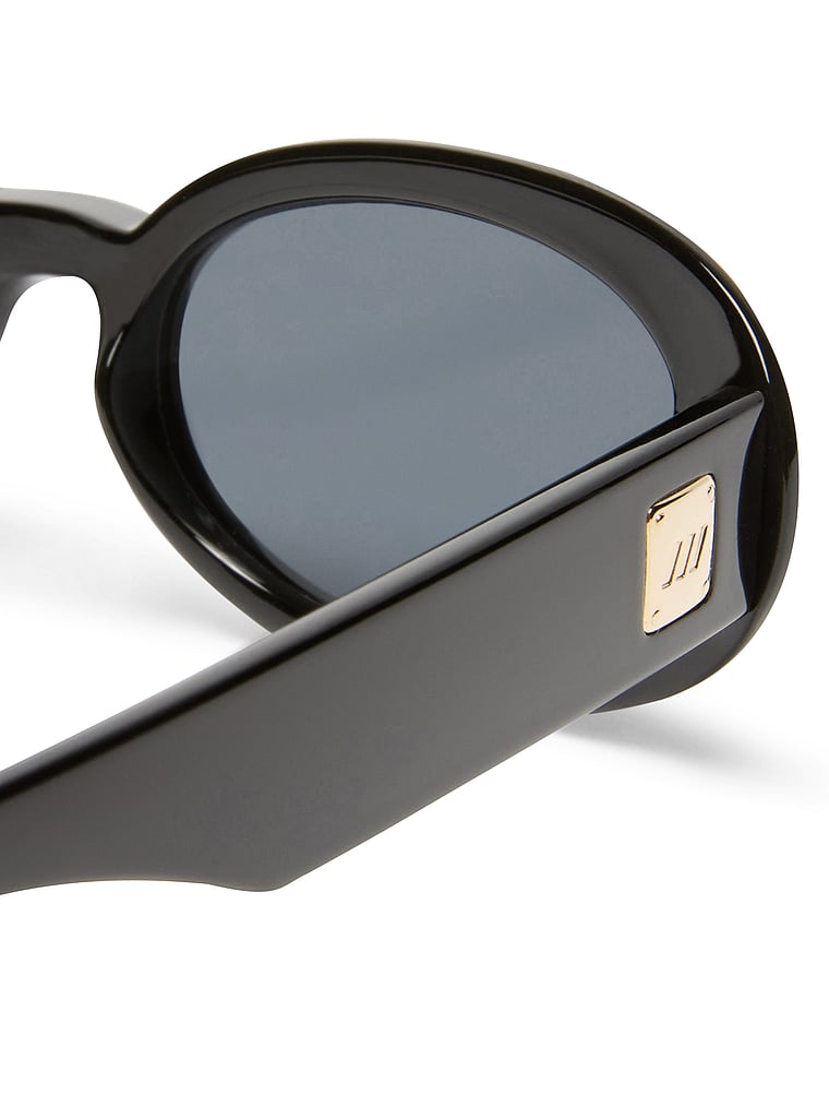 Le Specs Work It Sunglasses, Black, onModelSide, 3 of 4