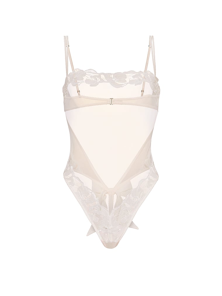 Victoria's Secret, Dream Angels Frou Frou Embroidery Ouvert Bow-Back Teddy, Frou Frou White, offModelFront, 3 of 4