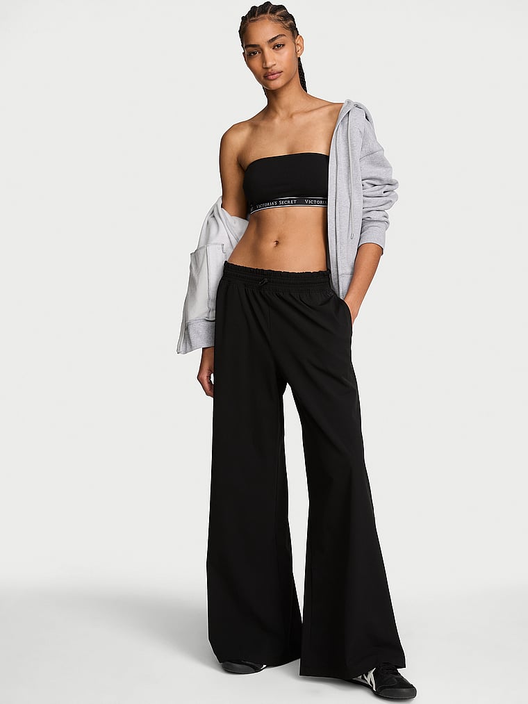 Victoria's Secret, VSX VSX ActiveFlex Wide-Leg Pant, Black, onModelFront, 1 of 3 Anyeline is 5'10" or 178cm and wears Small