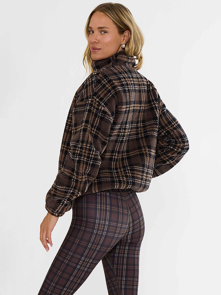 Leona Sherpa
