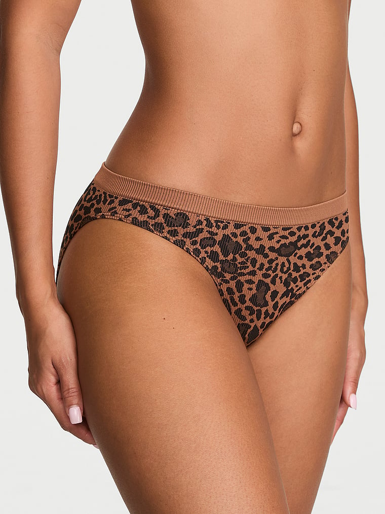 Seamless Leopard Rib Bikini Panty