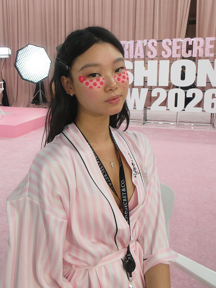 PINK x Patchology Under Eye Patches