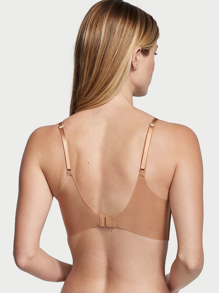 Victoria's Secret, Victoria's Secret Bare Plunge Low-Back Bra, Praline, onModelBack, 4 of 4 Maggie is 5'7" or 170cm and wears 32B or Small